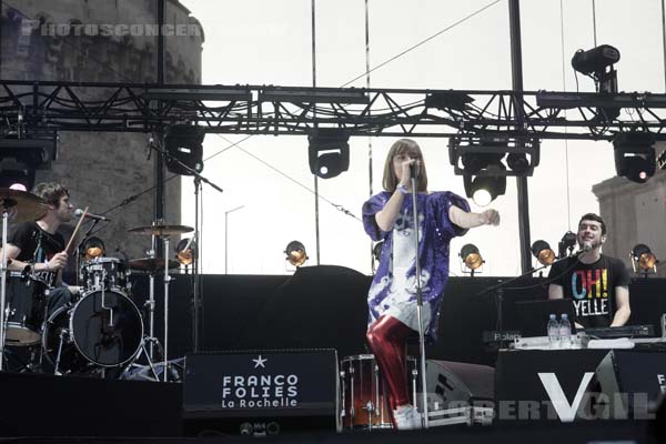 YELLE - 2008-07-16 - LA ROCHELLE - Grande Scene St Jean d'Acre - 